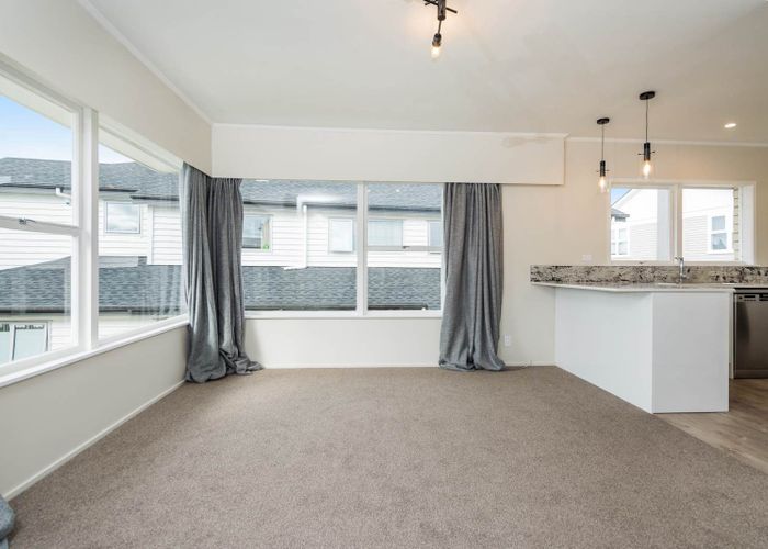  at 1/42 Hogans Road, Glenfield, North Shore City, Auckland