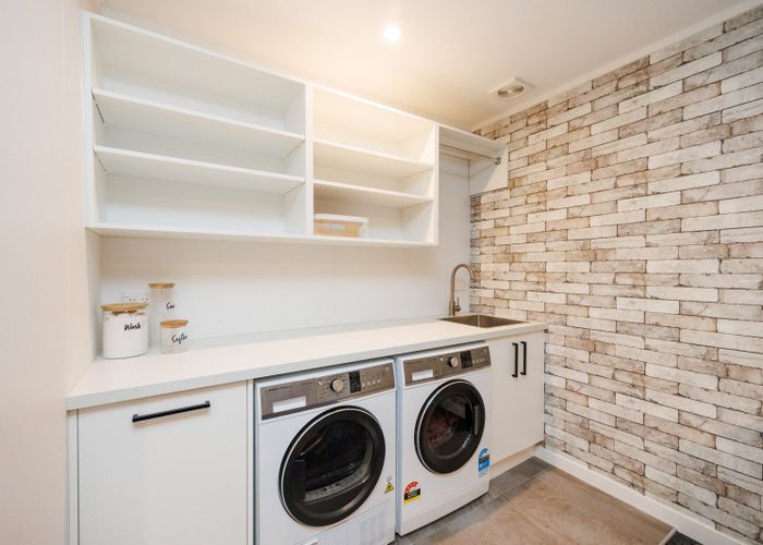  at 24 Freedom Drive, Kelvin Grove, Palmerston North