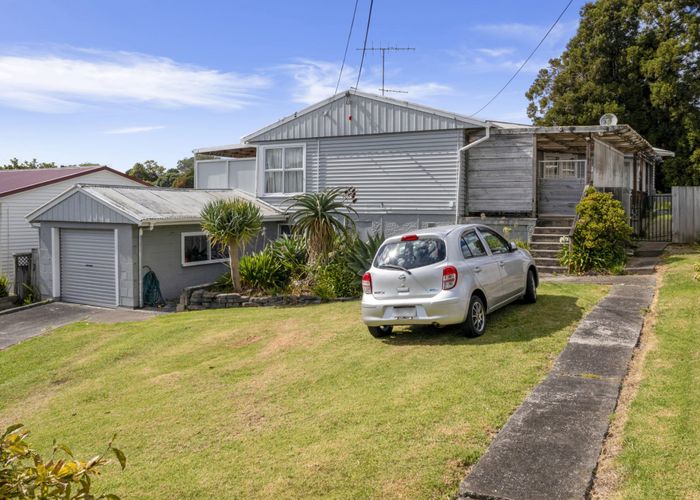  at 9 Utting Street, Birkdale, Auckland