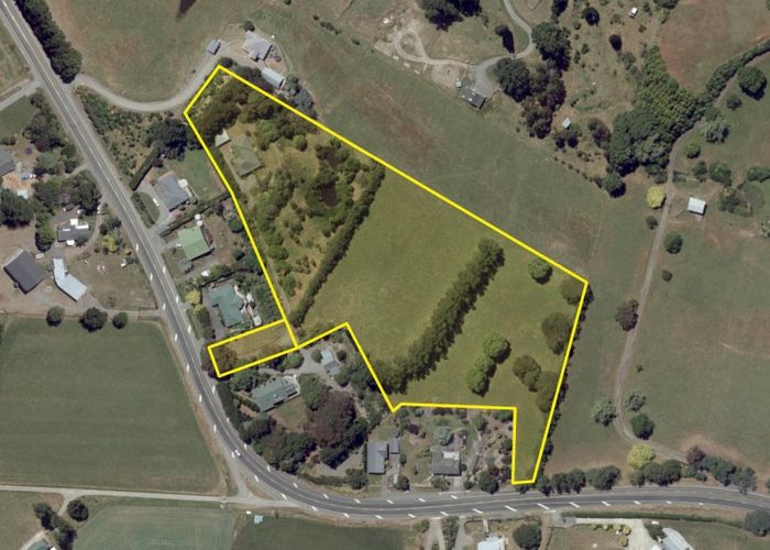  at 82 Halcombe Road, Feilding, Feilding