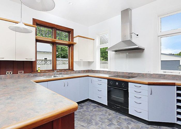  at 67 St Andrews Square, Strowan, Christchurch City, Canterbury