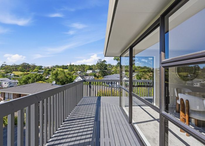  at 2 Seaford Place, Murrays Bay, North Shore City, Auckland