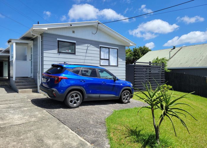  at 3 Huruhuru Road, Massey, Auckland