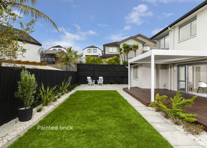  at 17 Oak View Terrace, Schnapper Rock, Auckland