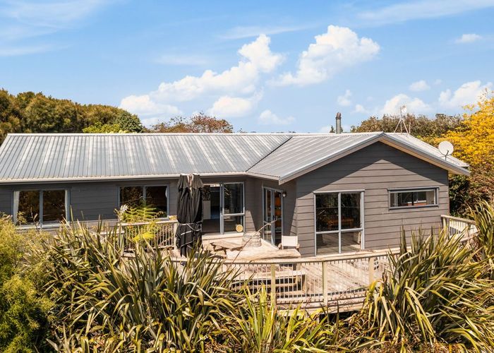  at 14 Arthur Road, Paraite