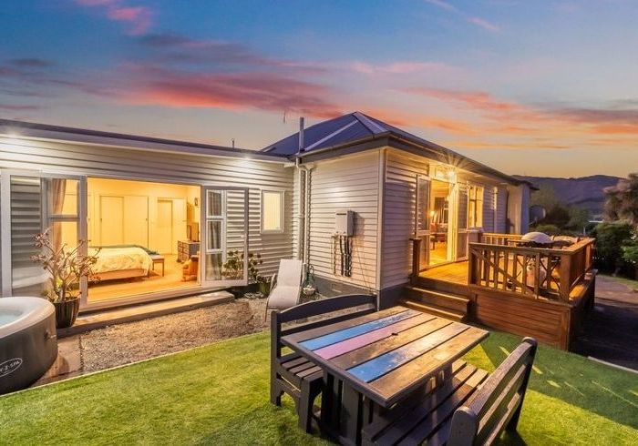  at 14 Pempsey Street, Silverstream, Upper Hutt