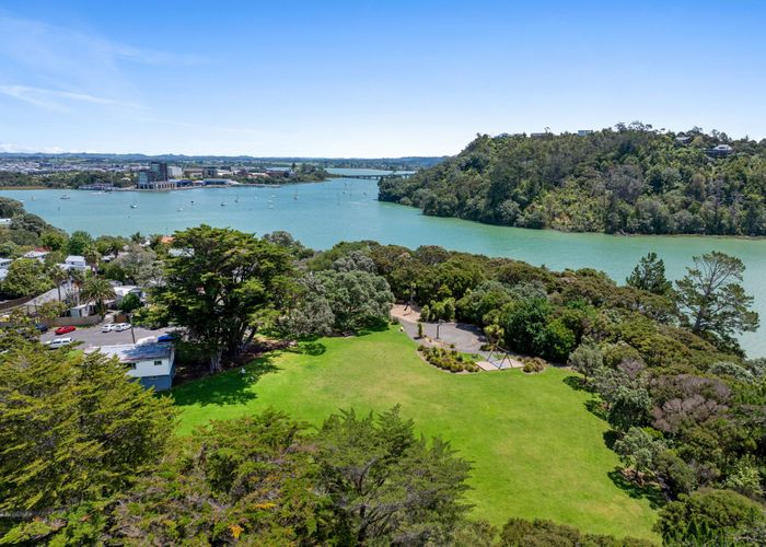  at 33A Rambler Crescent, Beach Haven, North Shore City, Auckland