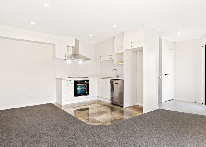  at 1/20 Blanche Way, Half Moon Bay, Manukau City, Auckland