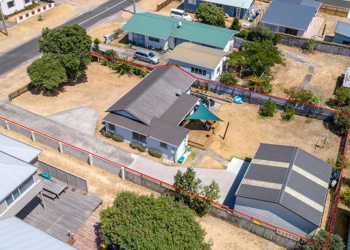  at 204 Tamaki Road, Whangamata