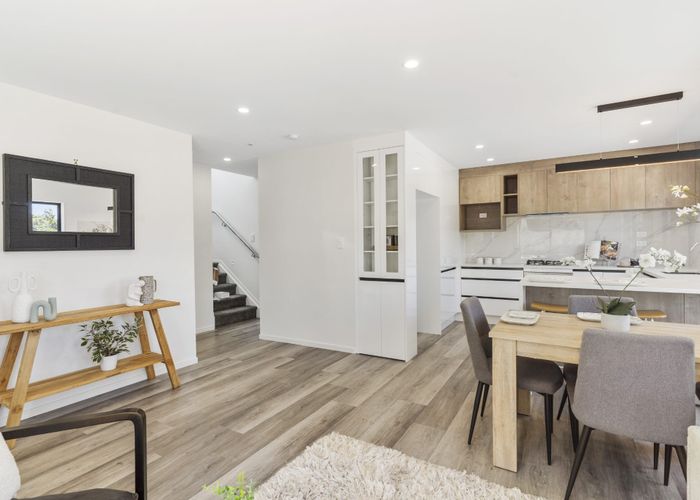  at 8/156 - 158 Coxhead Road, Manurewa, Manukau City, Auckland