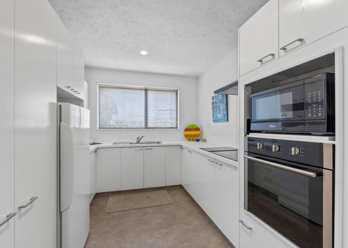  at 1/35 Division Street, Riccarton, Christchurch