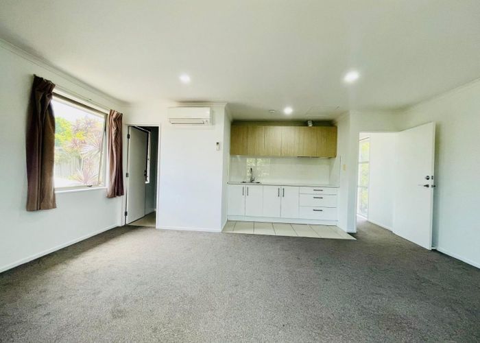  at 2 Reins Road, Takanini, Papakura, Auckland