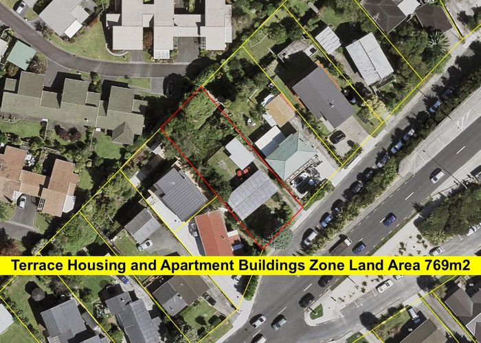  at 135 Sunnynook Road, Forrest Hill, Auckland