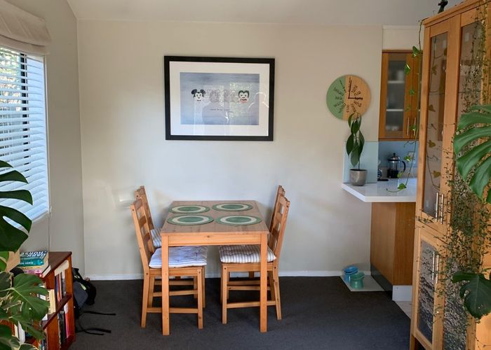  at 2/23 Barrack Road, Mount Wellington, Auckland City, Auckland