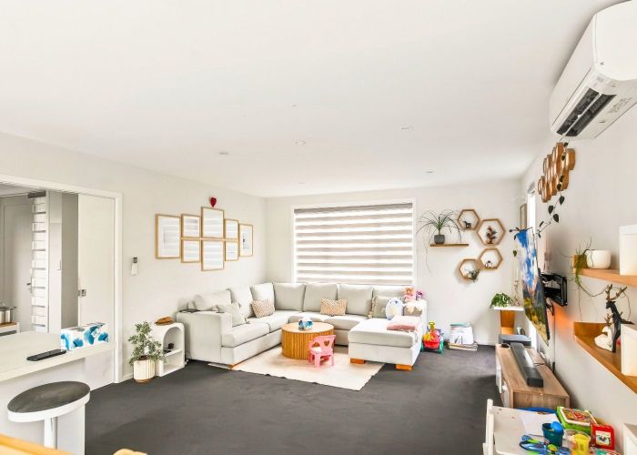  at 395 Stokes Valley Road, Stokes Valley, Lower Hutt, Wellington