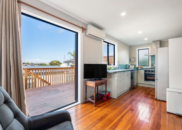  at 92 Ash Street, Avondale, Auckland City, Auckland
