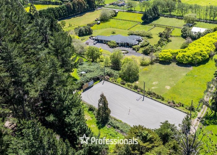  at 118 Colletts Road, Mangaroa, Upper Hutt, Wellington