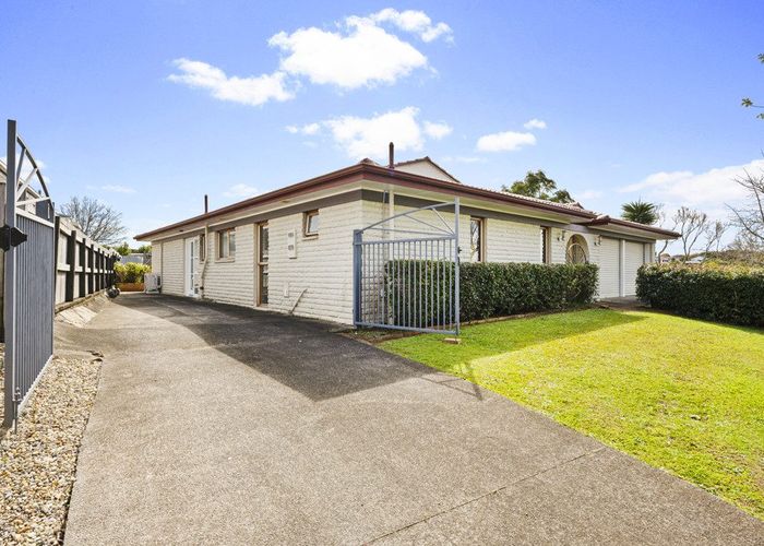  at 6 Davita Place, Farm Cove, Manukau City, Auckland