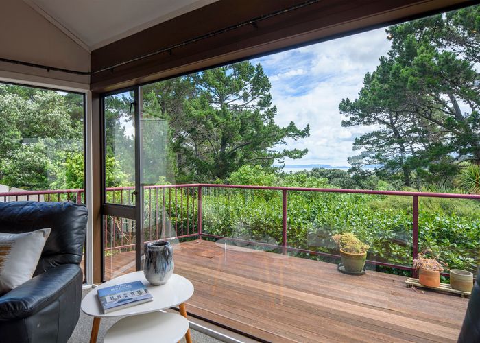  at 7 Ben James Drive, Hillsborough, Auckland