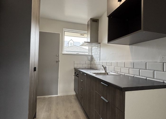  at 2/93 Grafton Street, Waltham, Christchurch City, Canterbury