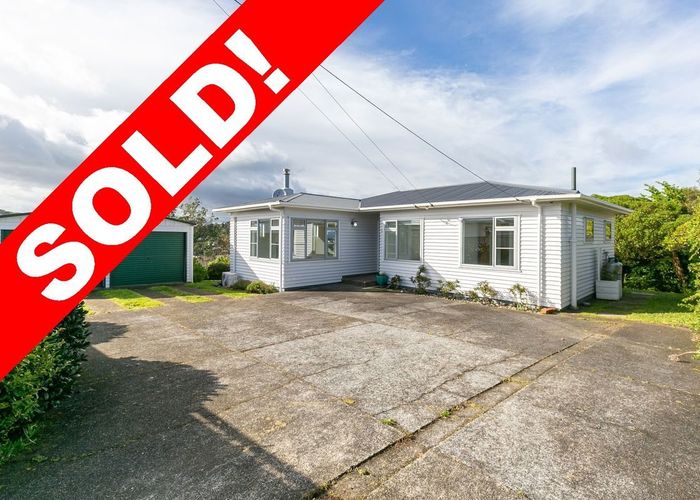  at 86 Ruskin Road, Newlands, Wellington, Wellington