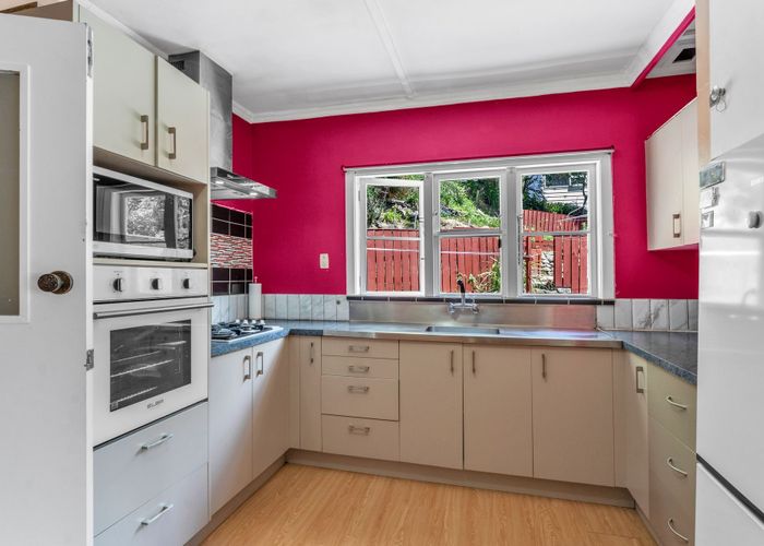  at 28 Richmond Avenue, Karori, Wellington, Wellington