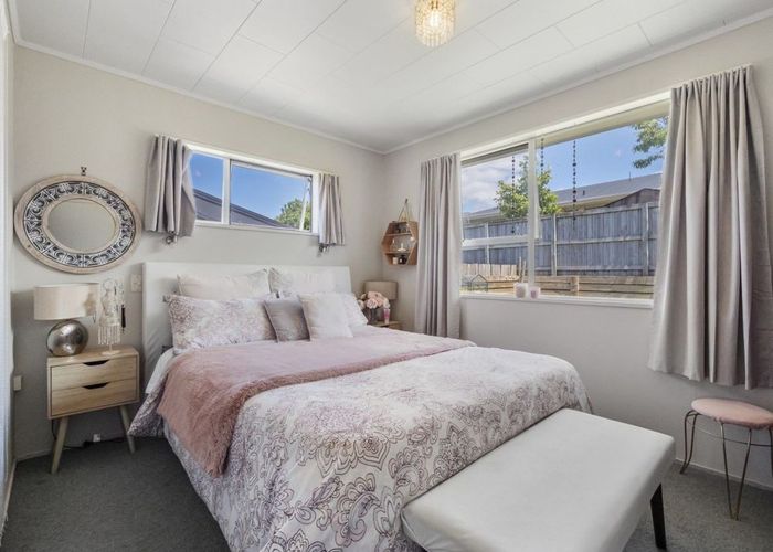  at 8 Ranginui Road, Welcome Bay, Tauranga
