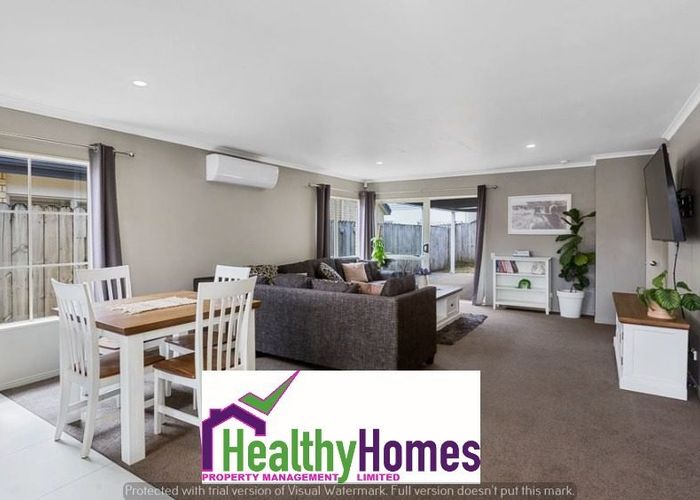  at 10 Peachstone Lane, Henderson, Waitakere City, Auckland