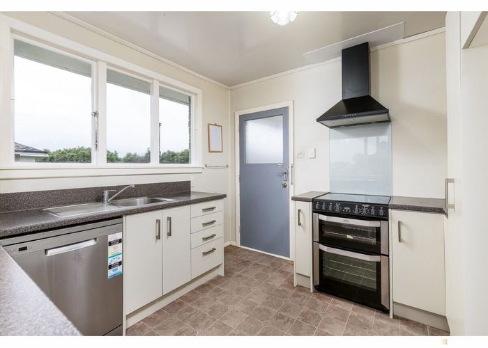  at 2 Kennedy Crescent, Waimate, Waimate, Canterbury