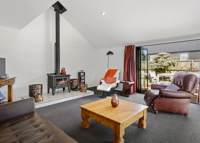  at 16 Devon Crescent, Darfield, Darfield