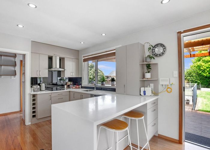 at 52 Farrington Avenue, Bishopdale, Christchurch