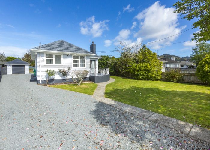  at 16 Thackeray Street, Trentham, Upper Hutt
