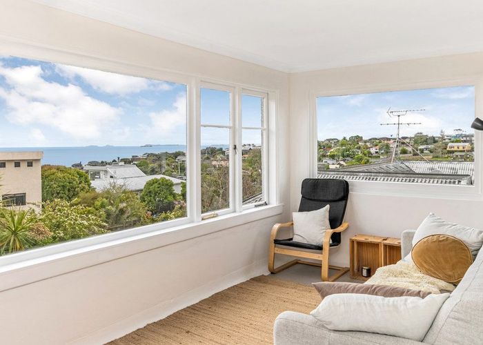  at 1/53 Deep Creek Road, Waiake, Auckland