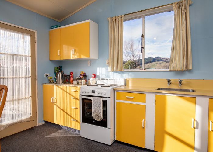  at 6 Ormaglade Place, Millers Flat
