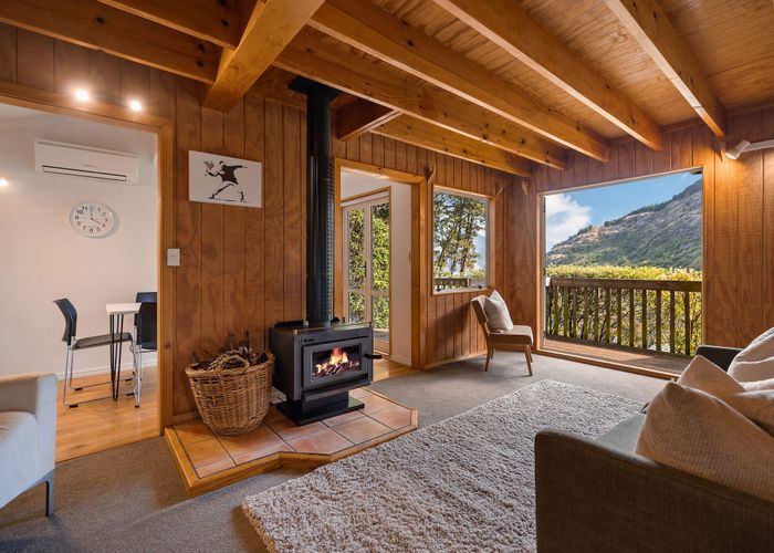  at 30A Mackinnon Terrace, Sunshine Bay, Queenstown-Lakes, Otago