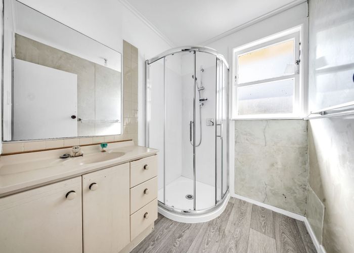  at 200 Robertson Road, Mangere East, Manukau City, Auckland