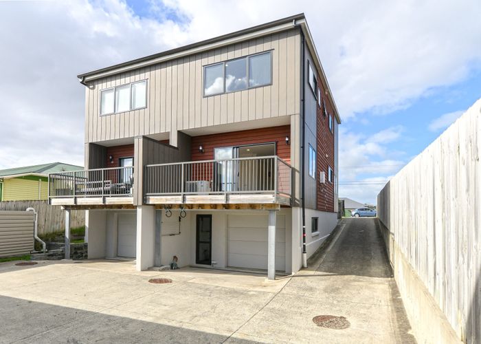  at 49B  Titirangi Road, New Lynn, Waitakere City, Auckland