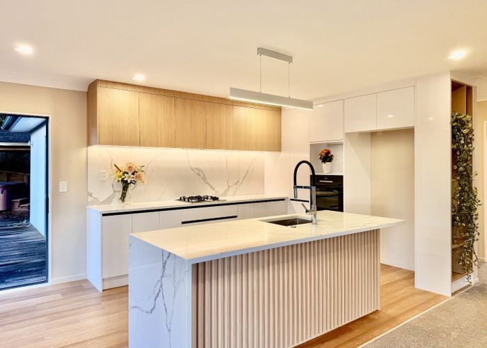  at 5 Maidstone Place, Oteha, North Shore City, Auckland
