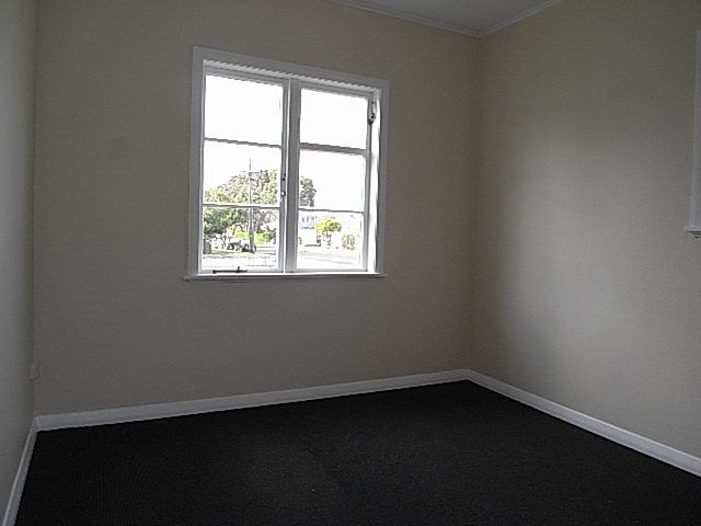  at 20 Sutherland Road, Point Chevalier, Auckland City, Auckland