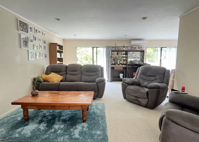  at 119 Botany Road, Botany Downs, Manukau City, Auckland