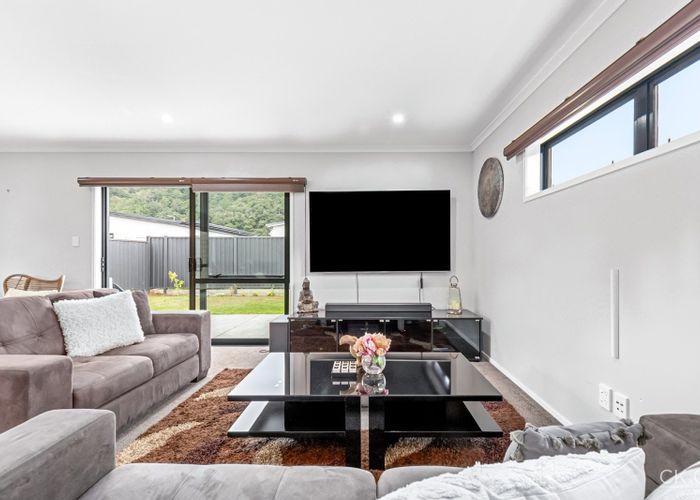  at 6 Pattullo Crescent, Wallaceville, Upper Hutt, Wellington