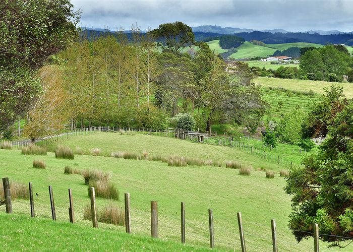  at 570 Mahurangi East Road, Algies Bay