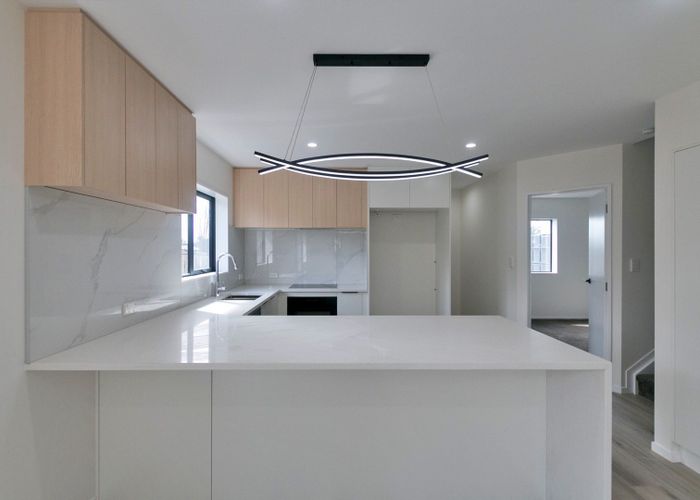  at 17 Martin Place, Kelston, Waitakere City, Auckland