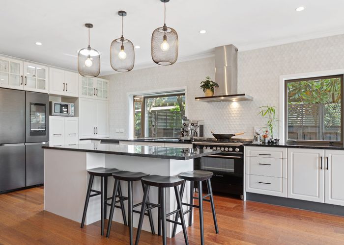  at 81 Glandovey Road, Fendalton, Christchurch City, Canterbury