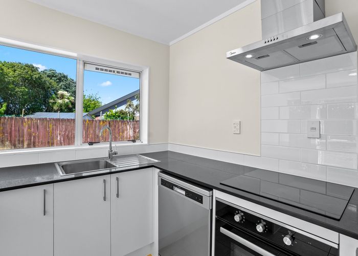  at 11 Randwick Place, Randwick Park, Manukau City, Auckland