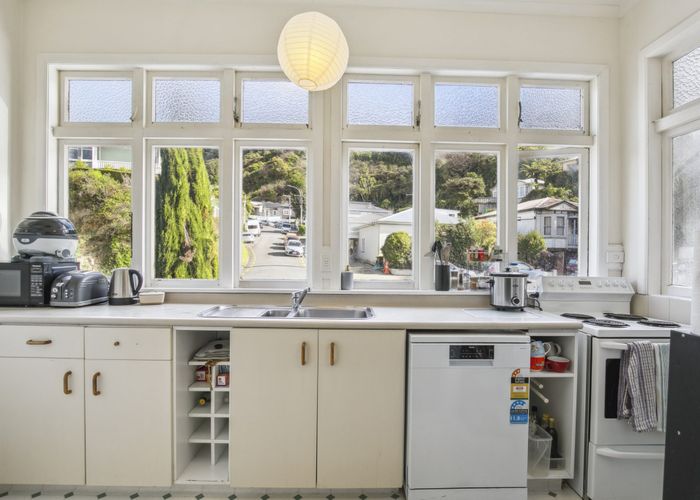 For sale 235 Ohiro Rd, Brooklyn, Wellington, Wellington homes.co.nz