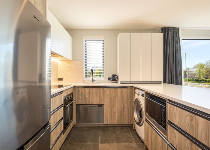 at 2D/207 Kilmore Street, City Centre, Christchurch City, Canterbury