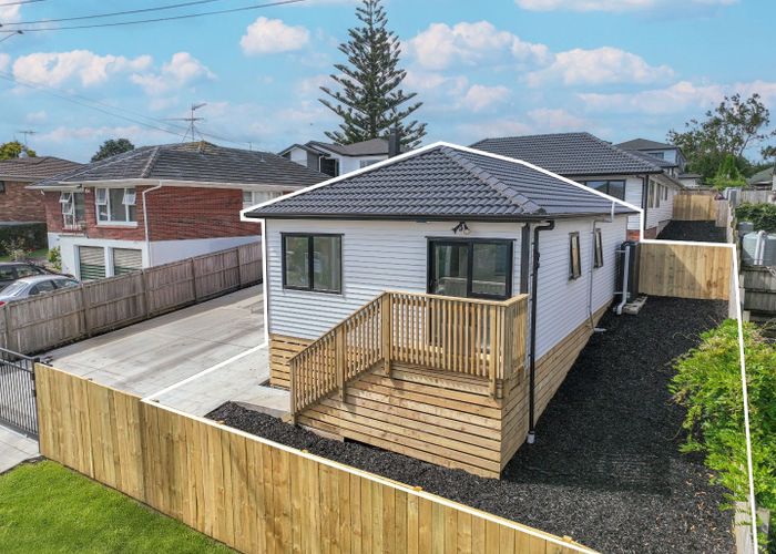  at 18B Lochinver Road, Papatoetoe, Manukau City, Auckland