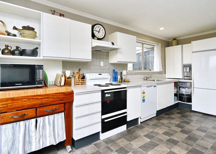  at 106 Hay Street, Bromley, Christchurch