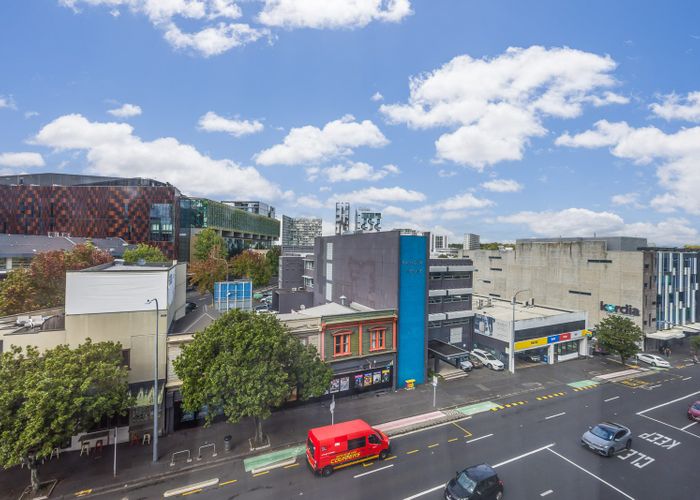  at 301/147 Victoria Street West, Auckland Central, Auckland